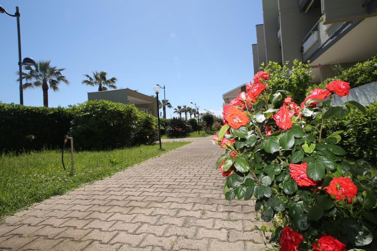 Montesilvano Marina Residence Le Palme מראה חיצוני תמונה